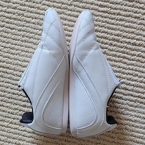 Kids Size 4 Taekwondo Shoes - Picture 4 of 7